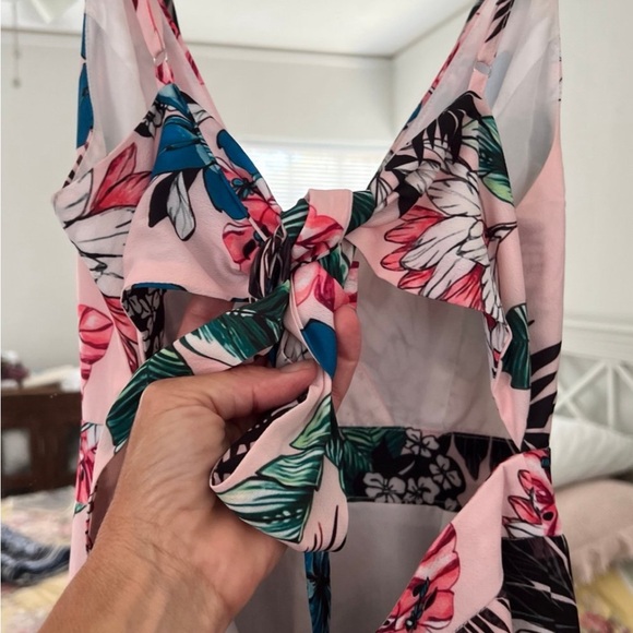 Floral Jumpsuit - Picture 4 of 9